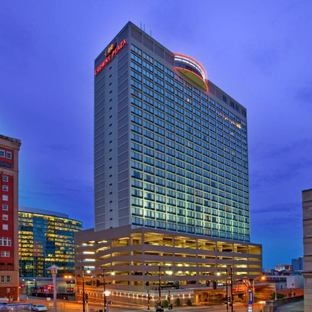 Crowne Plaza Kansas City Downtown, an IHG Hotel