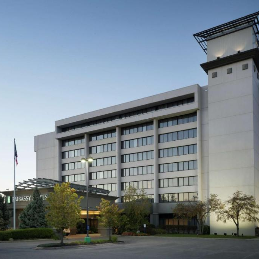 Best Hotels for 18 year olds in Columbus, OH: Embassy Suites by Hilton Columbus