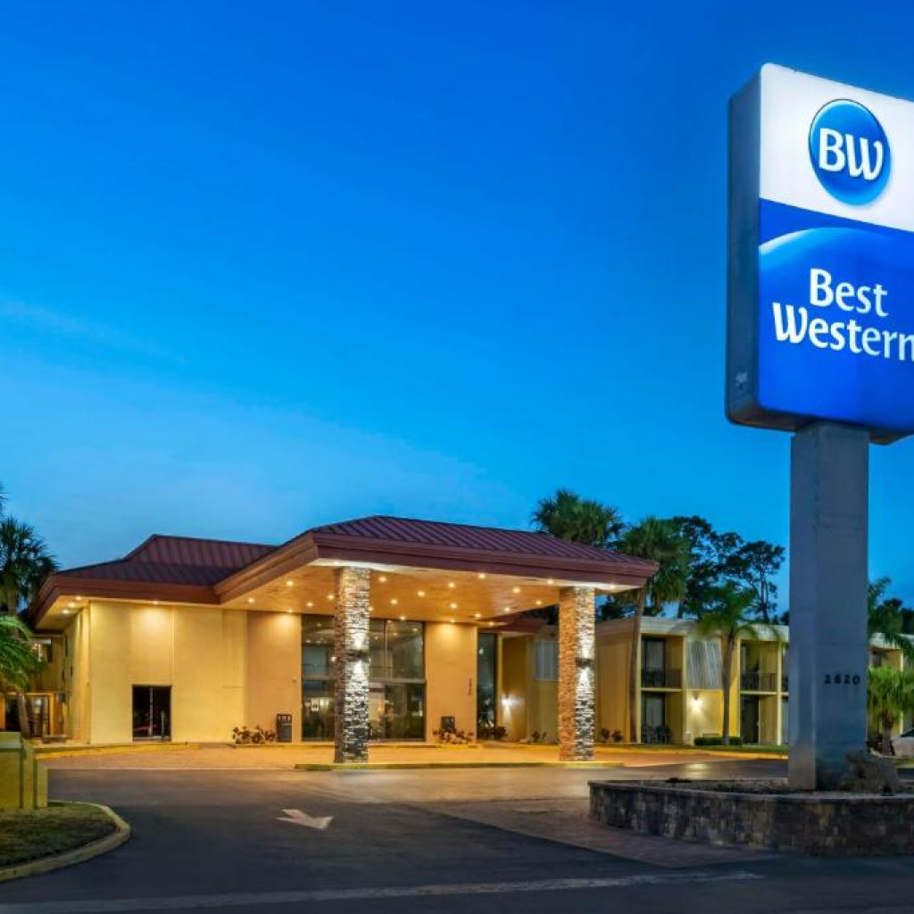  Best Western International Speedway Hotel