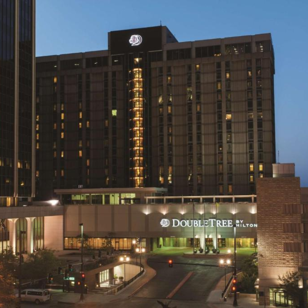 DoubleTree by Hilton Hotel & Executive Meeting Center Omaha-Downtown