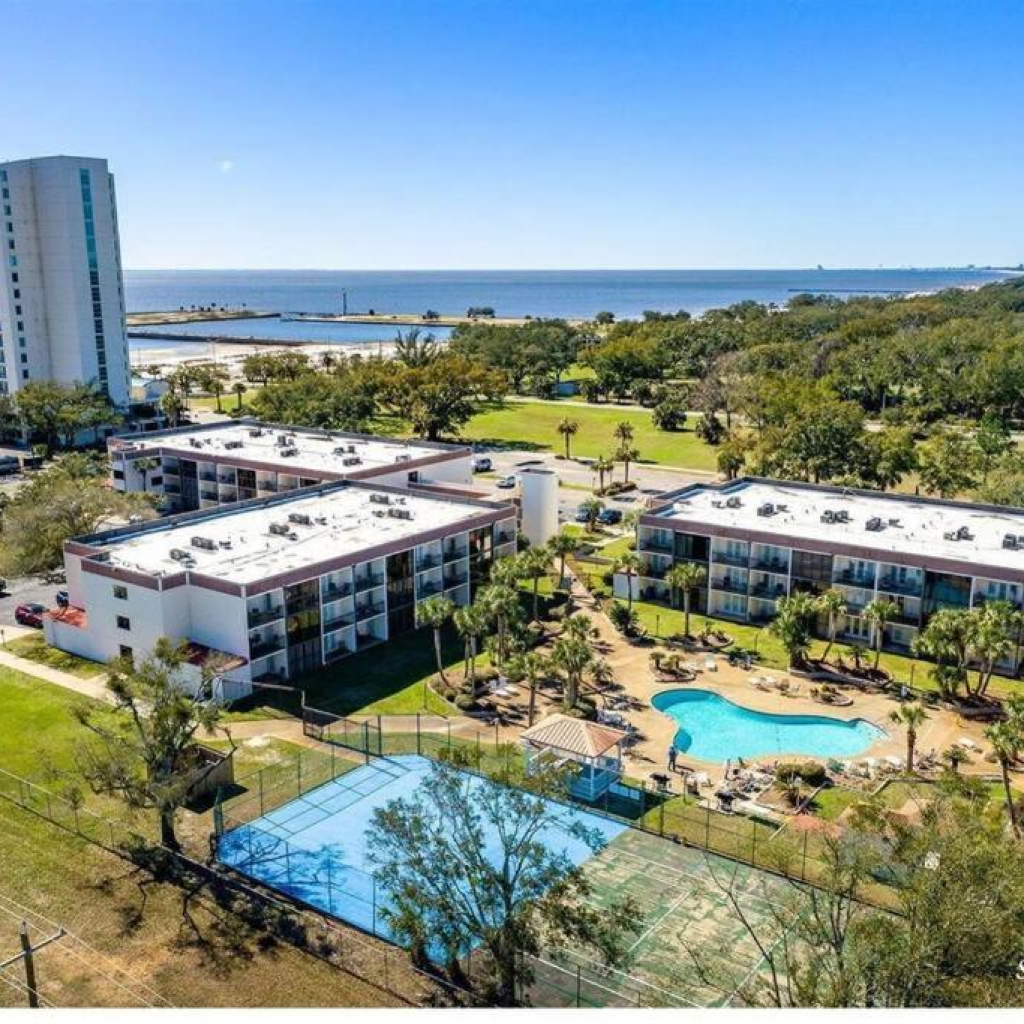 Biloxi Beach-Good Vibes Condo