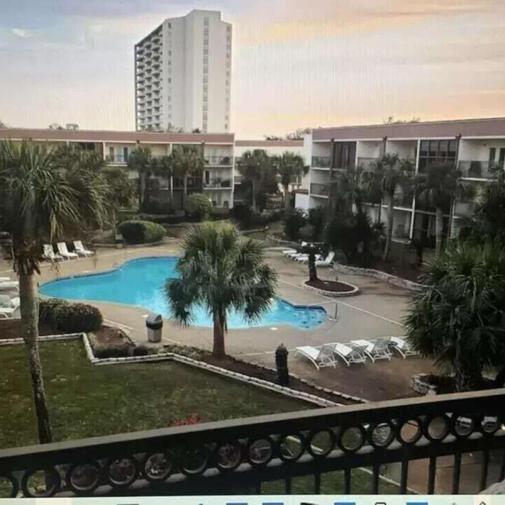  Biloxi Beach Condo