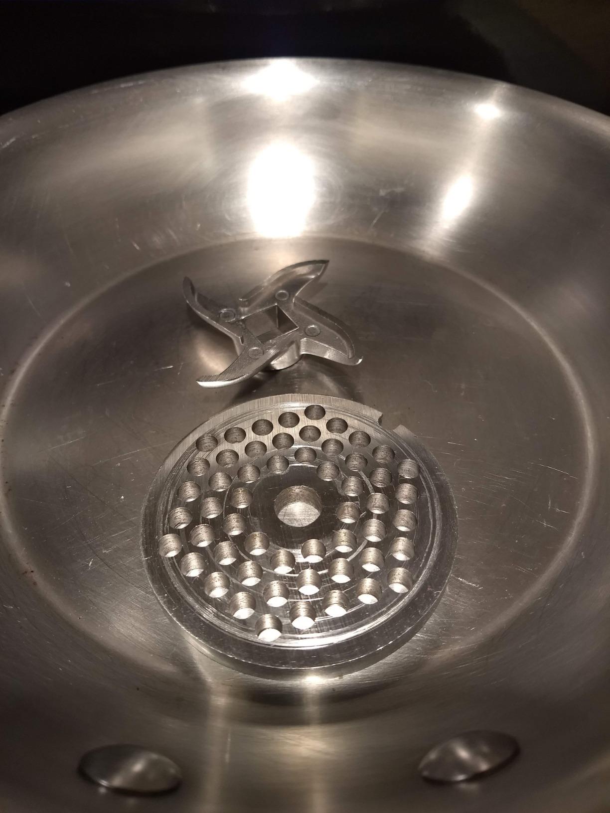 LEM Products #10 Clamp-On Hand Grinder, Stainless Steel Meat Grinder customer photo 1