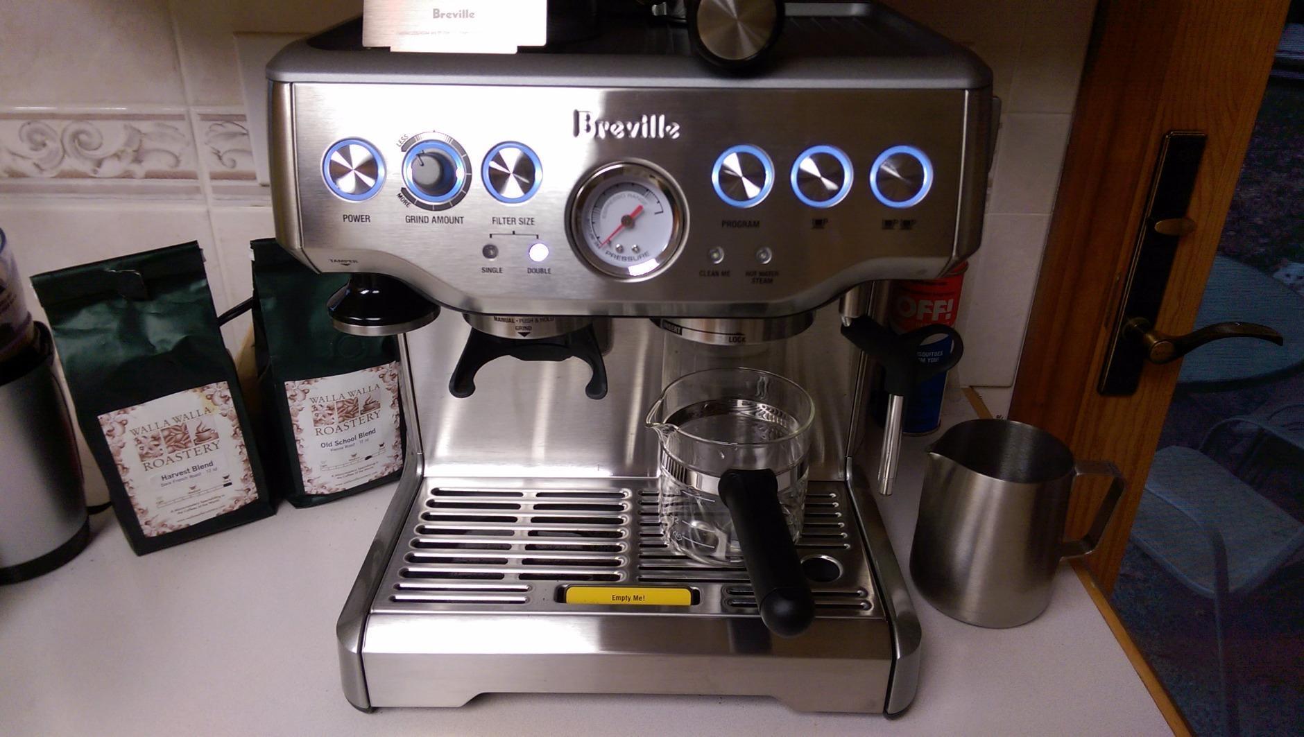 Breville BES870XL Barista Express Espresso Machine, Brushed Stainless Steel | Craft cafe-quality espresso shots, lattes and cappuccinos at home with this manual coffee maker with built-in grinder customer photo 2