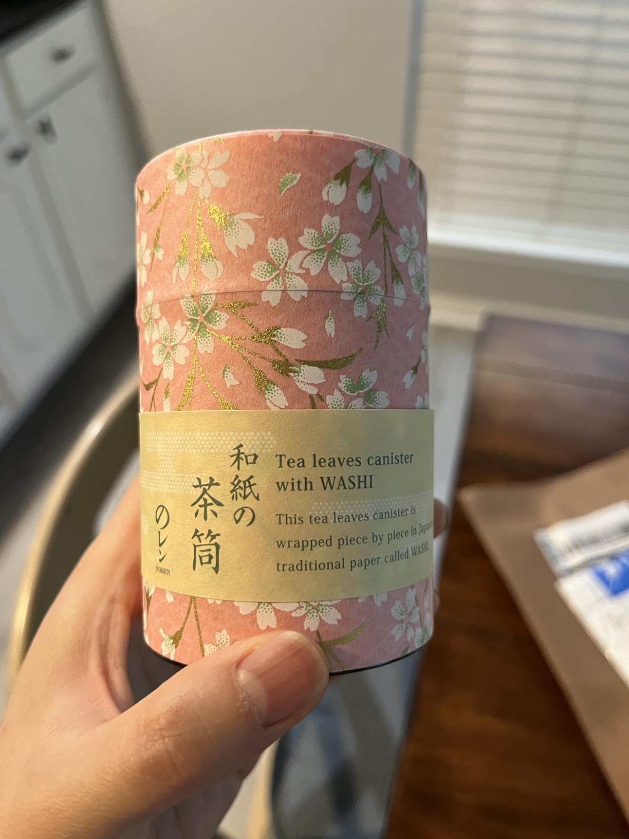 NOREN Japanese Tea Canister Tin (Yuzen Washi Paper), 3.5oz Size Made in JAPAN with Includes Inner Lid of Airtight Damp-Proof/Kitchen Jar for Loose Leaf Coffee Tea (Sakura of Kyoto/Pink) customer photo 1
