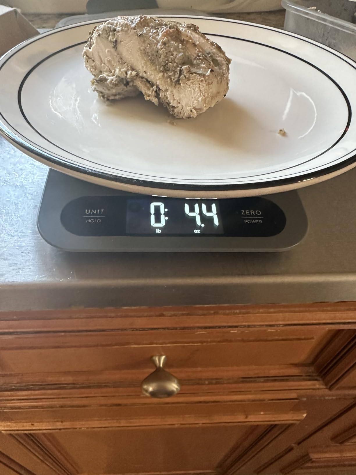 Greater Goods Digital Food Scale for Kitchen & Baking, 10kg/22lb High-Capacity Weight Scale with 1g Precision, Stainless Steel Platform, Hi-Def LCD, Ideal for Bread, Sourdough & Bulk Cooking customer photo 2