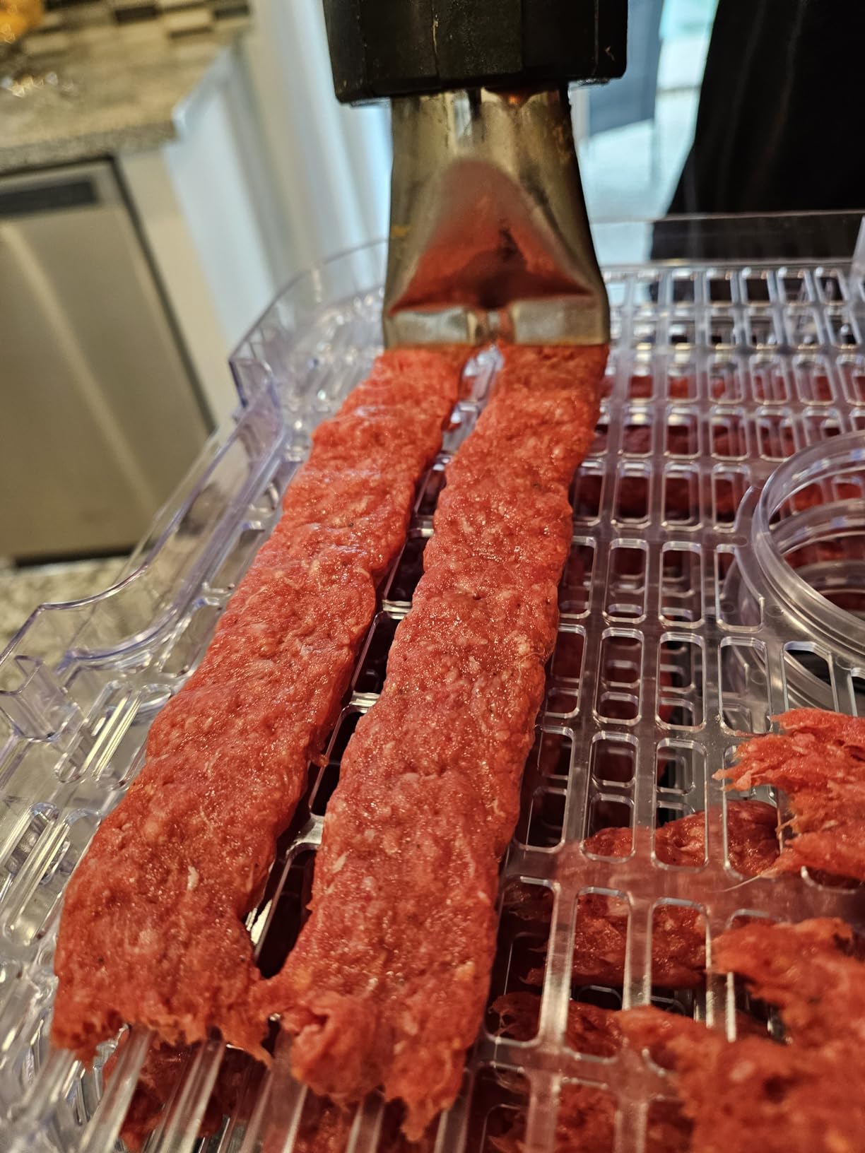 Weston Original Beef Jerky Gun Jr. Kit, Makes Flat and Round Snack Sticks, 1lbs Meat Capacity, With Sausage Funnel, 2 Nozzles, Stomper and Two Cleaning Brushes, Gifts for Men, Black (37-0260-W) customer photo 1