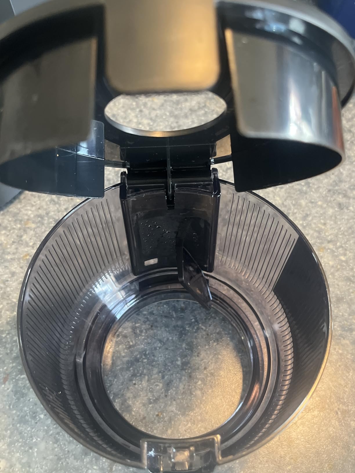 Marsail Slow Masticating Cold Press Juicer Machines, High Juice Yield, Self-Feeding with 5.4