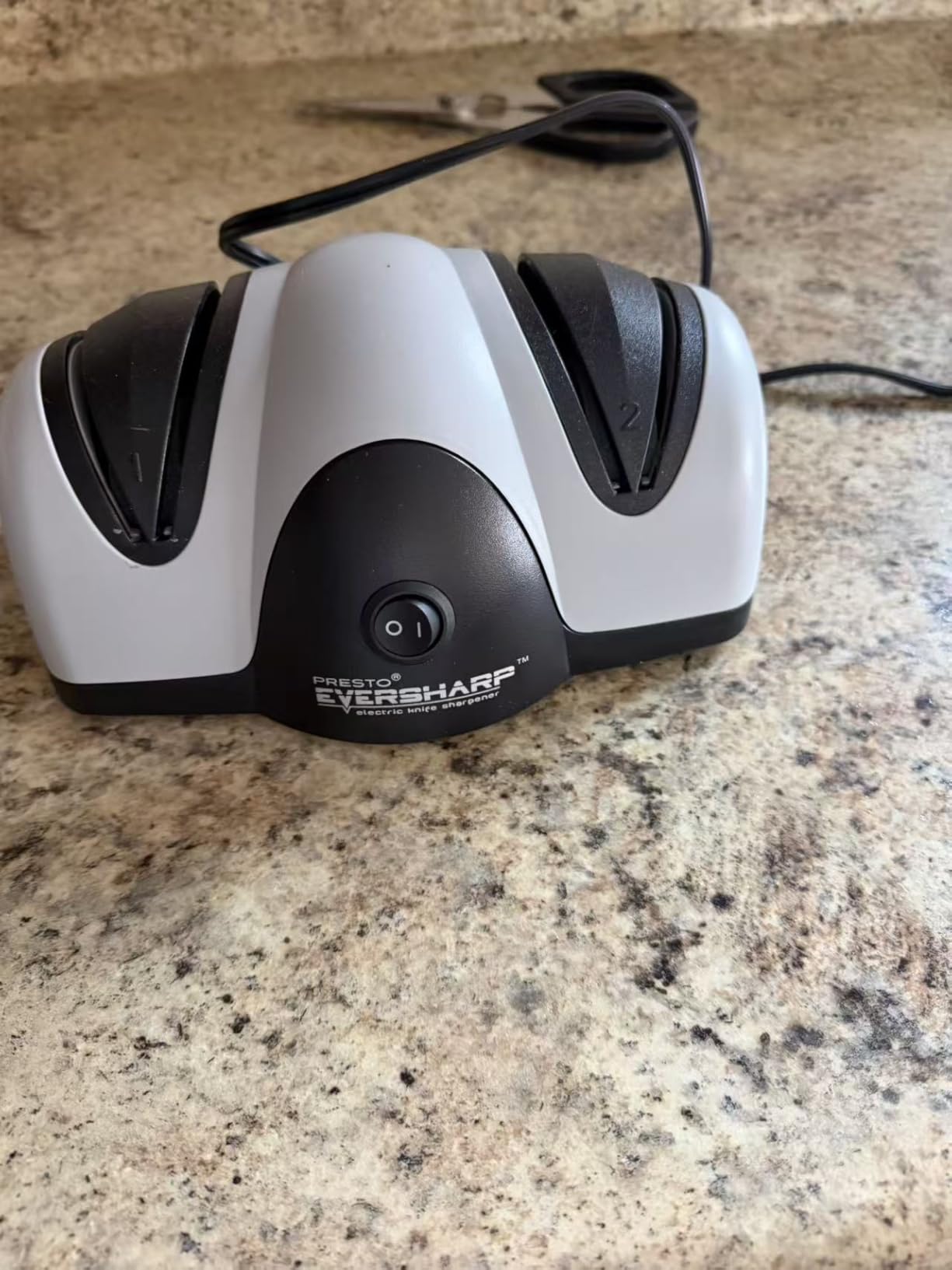 08800 EverSharp Electric Knife Sharpener, 2-Stage System, Silver/Black customer photo 2