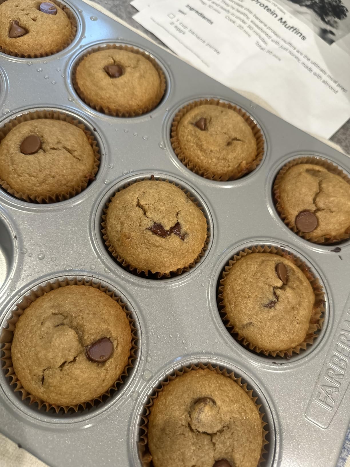 Farberware Bakeware Nonstick Muffin Pan, 12-Cup, Cupcake Baking Pan customer photo 1