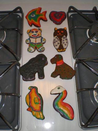 Wilton Animal Pals Cutter Set - Make Cut Out Sugar Cookies or Gingerbread Cookies for Themed Parties like Jungle, Farm, Ocean, 50-Piece customer photo 2