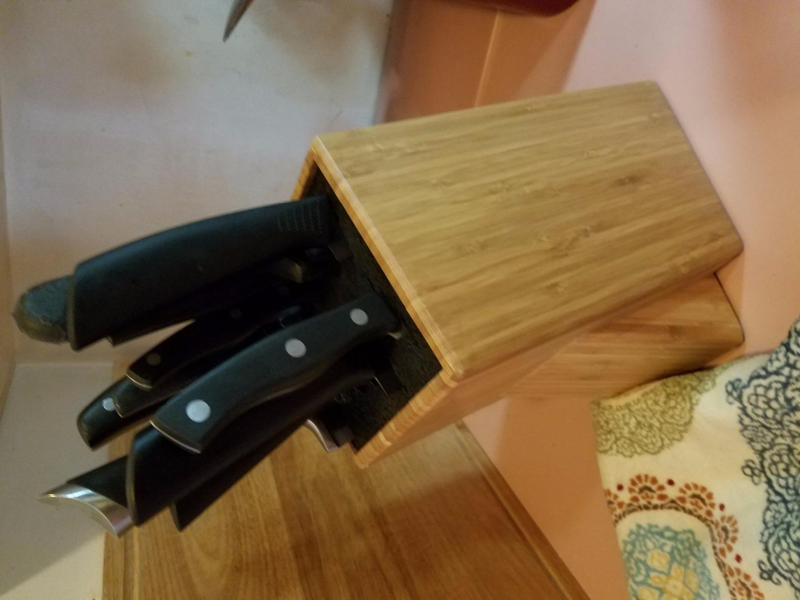 Kai Dice Knife Block, Light Oak Woodgrain customer photo 2