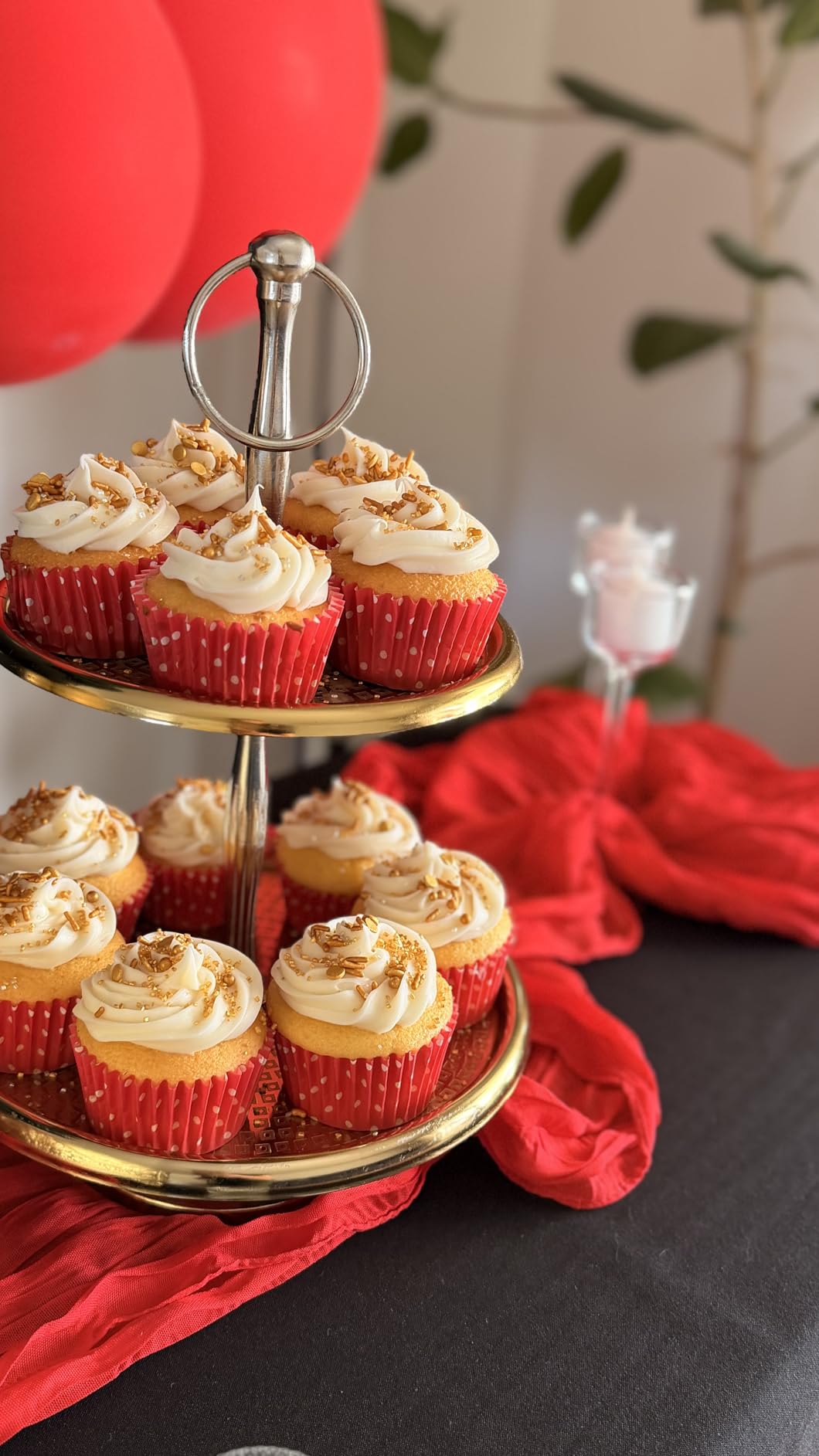Wilton Dessert Decorator Plus - Cake Decorator Kit - Includes a Plunger-Style Tool, 2 Couplers, 1 Fill Tip & 4 Decorating Tips - Easy to Use customer photo 1