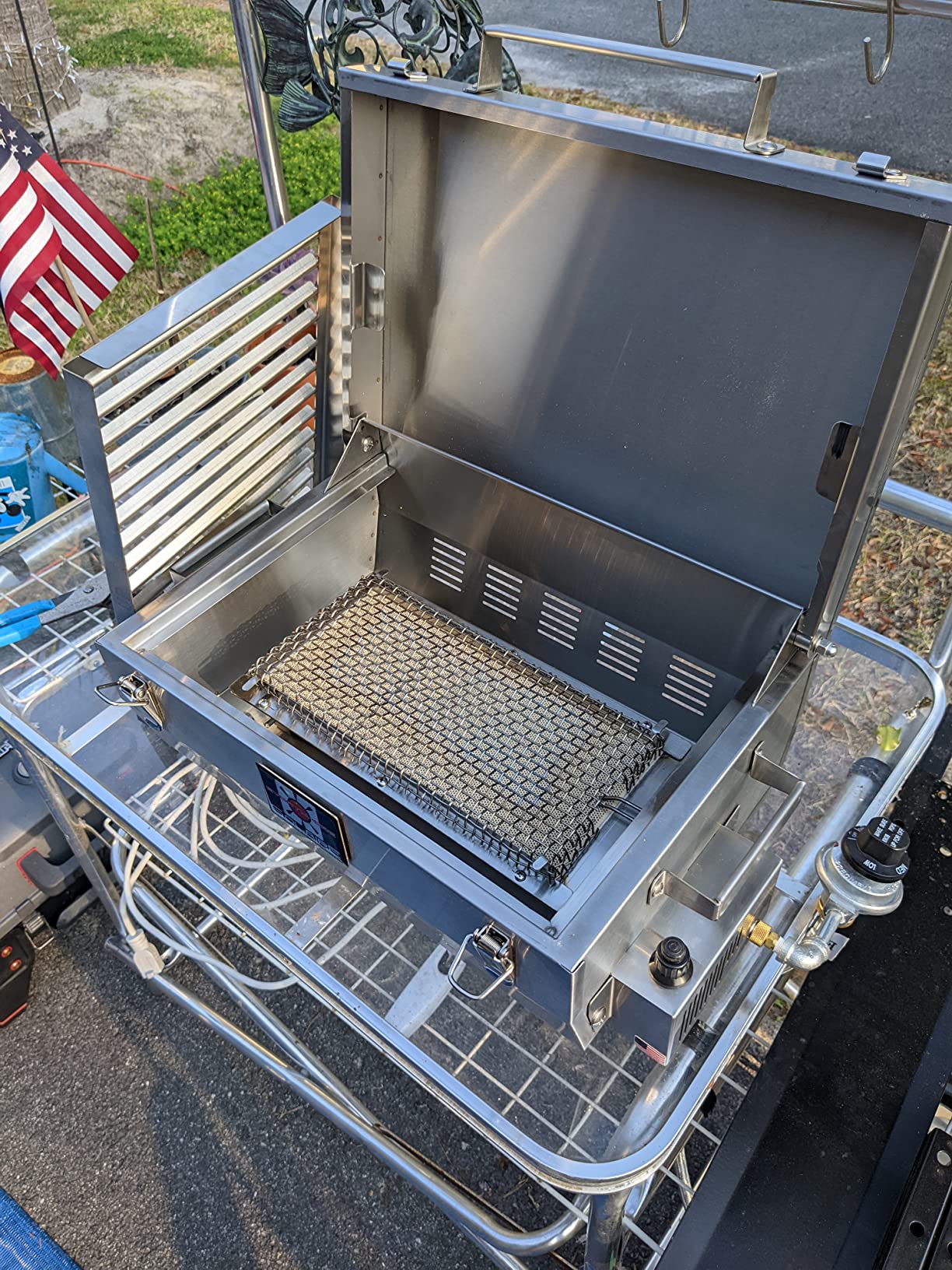 Solaire SOL-EV17A Everywhere Portable Infrared Propane Gas Grill, Stainless Steel customer photo 2