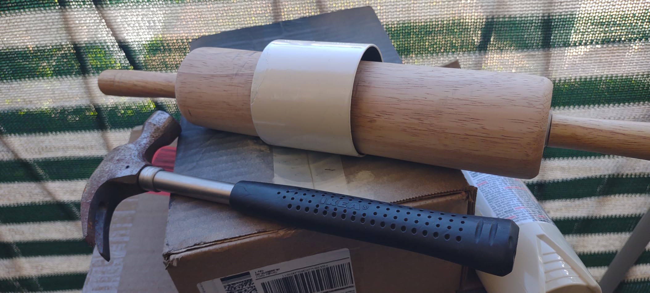 FARBERWARE Classic Wood Rolling Pin, 18-Inch Hardwood Dough Roller for Baking Pizza, Pies, Pastry and Cookies, Ergonomic Handles, Kitchen Essential customer photo 2
