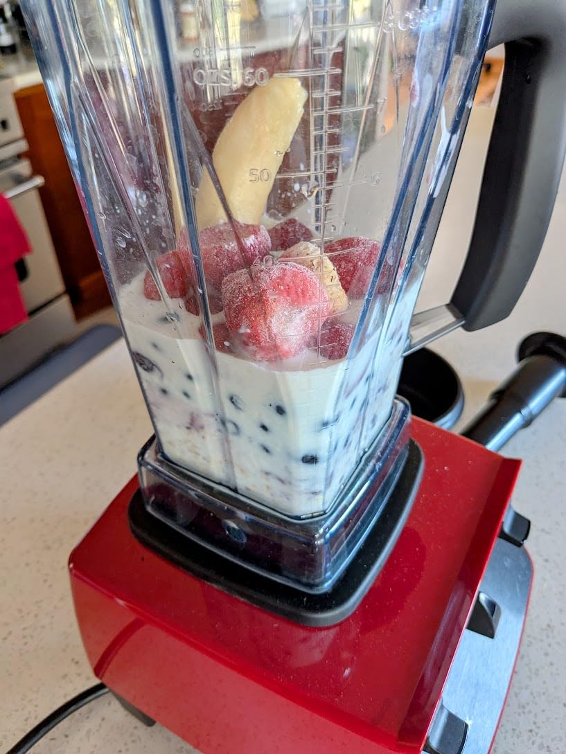 Vitamix 5200 Professional-Grade Blender, 64 oz. Container, Black customer photo 2