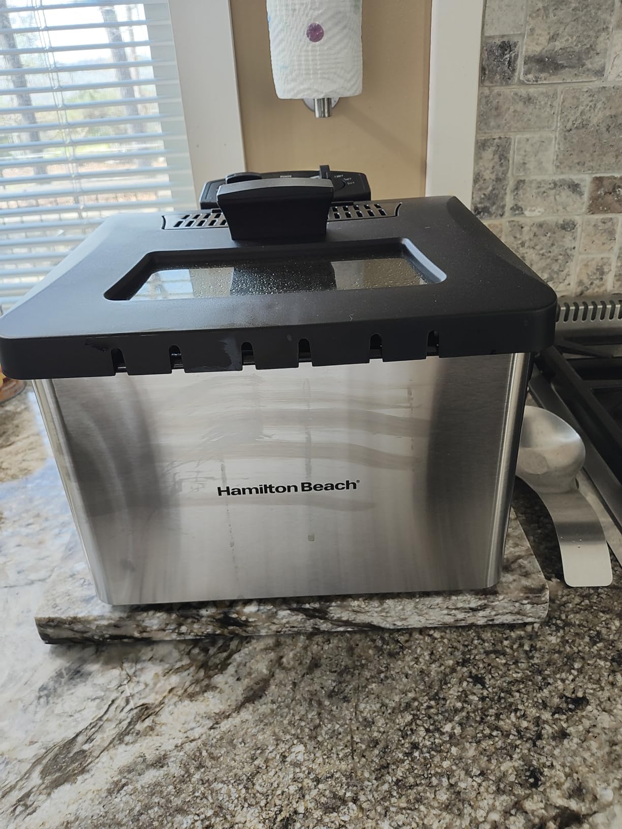 Hamilton Beach Electric Deep Fryer with 3 Baskets and Lid, 4.5 Liters / 19 Cups Oil Capacity, Temperature Control, View Window, Professional Style, 1800 Watts, Stainless Steel (35034) customer photo 1