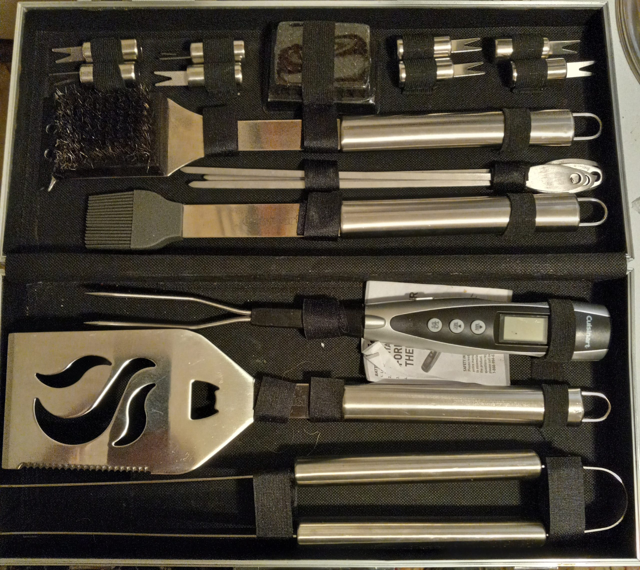 Cuisinart Deluxe Grill Tool Set, 20-Piece Grill Set, BBQ Accessories with Aluminum Case, Stainless Steel Grilling Accessories, BBQ Tools, Grilling Gifts for Men, for Dad Husband customer photo 2