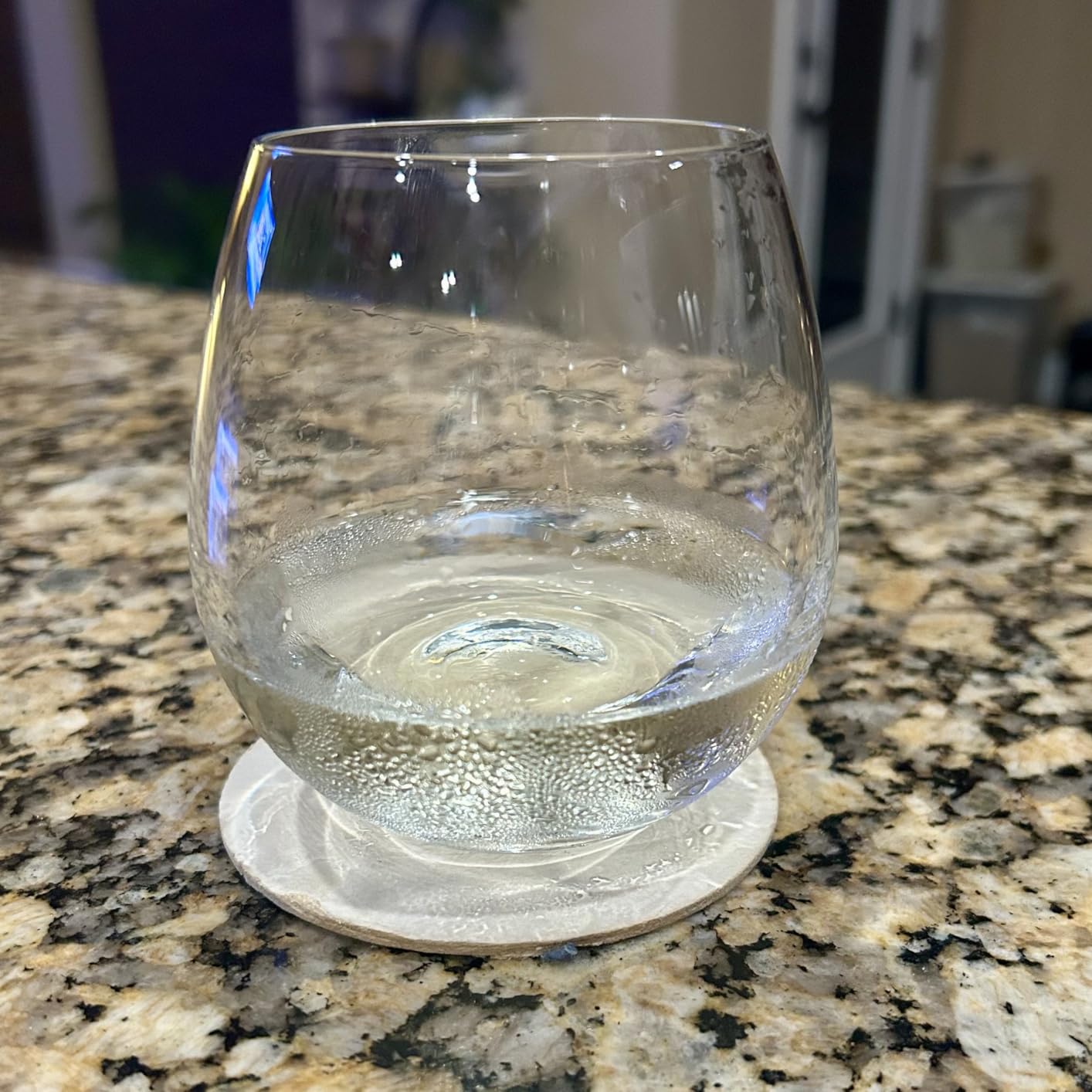 JoyJolt Spirits Stemless Wine Glasses for Red or White Wine (Set of 4)-15-Ounces customer photo 1