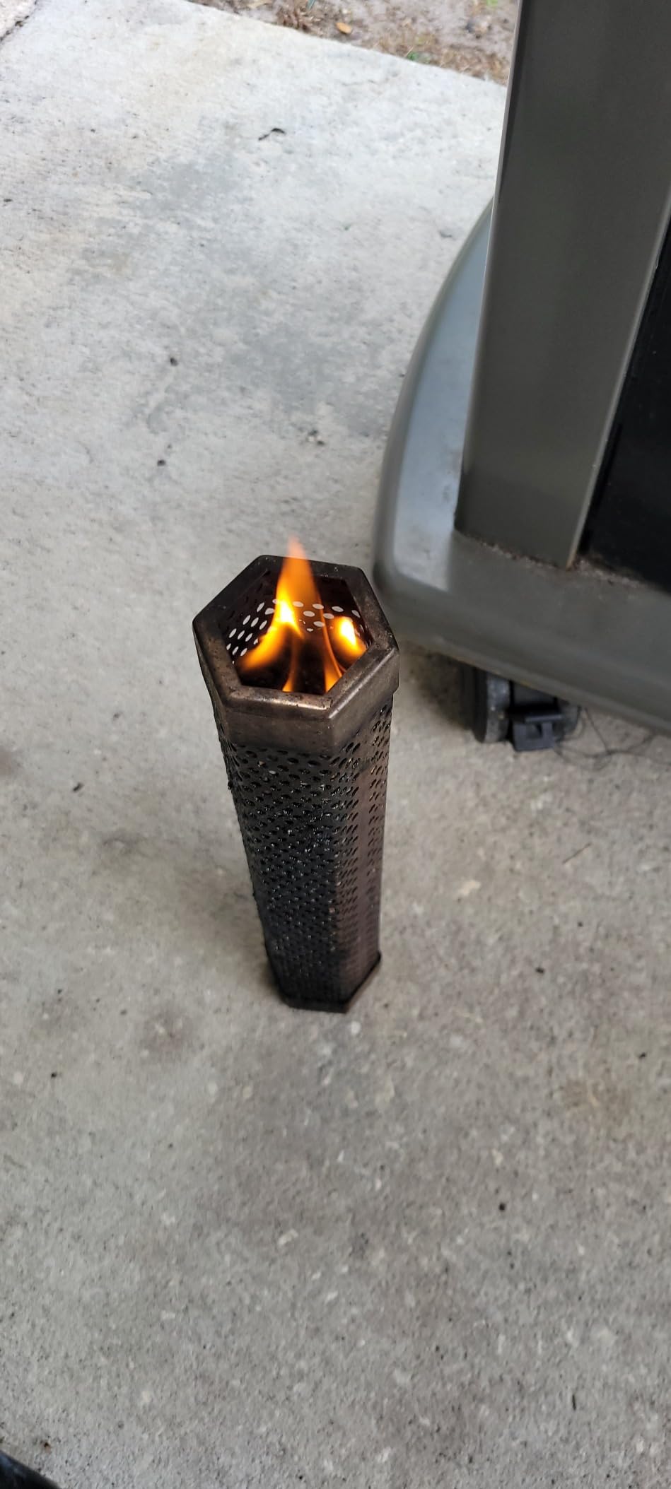LIZZQ Premium Pellet Smoker Tube 12 inches - 5 Hours of Billowing Smoke | Hot or Cold Smoking - for Any Grill or Smoker - An Easy and Safe Way to Provide Smoking - Free eBook Grilling Ideas & Recipes customer photo 2