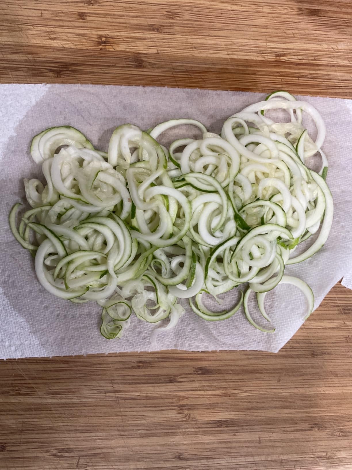 Spiralizer Vegetable Slicer (4-in-1 Rotating Blades) Heavy Duty Veggie Spiralizer with Strong Suction Cup, Zucchini Spiral Noodle/Zoodle/Spaghetti/Pasta Maker (Recipe Book and Cleaning Brush) customer photo 2