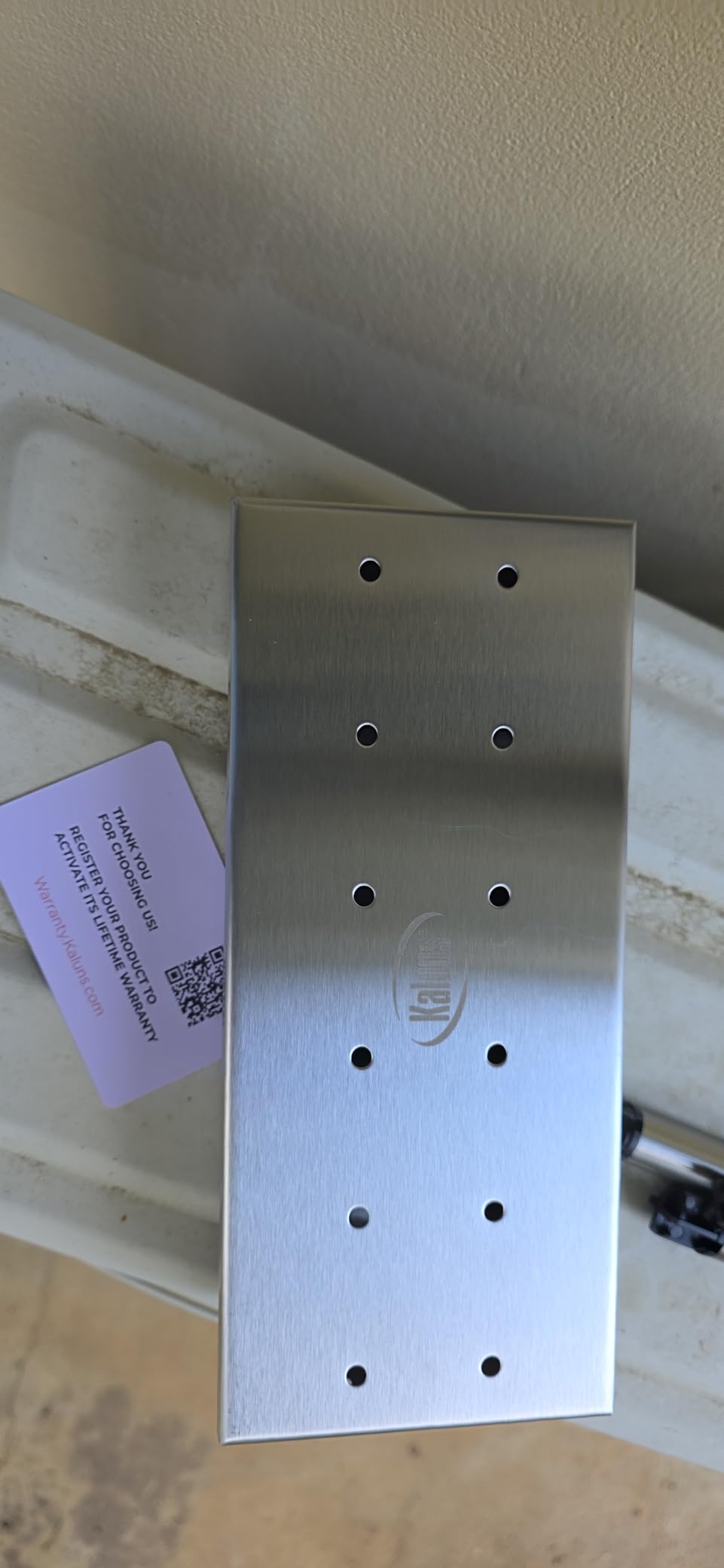 Kaluns Universal Stainless Steel Smoker Box, Gas or Charcoal Grill Smoke Box, Works with Wood Chips, add Delicious Smoked Flavor, Hinged Lid, Warp Free Grill Accessories customer photo 2