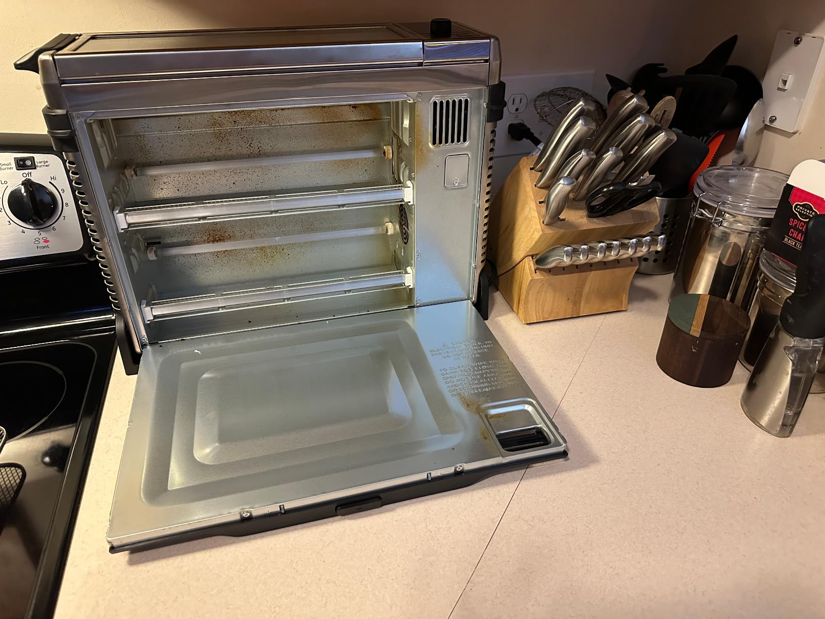 Ninja Digital Air Fryer & Toaster Oven | 8-in-1 Functionality | Flip-Up Design | XL Capacity | Air Fry Basket, Sheet Pan, Wire Rack & Crumb Tray | 1800 Watt | Silver | SP101 customer photo 2