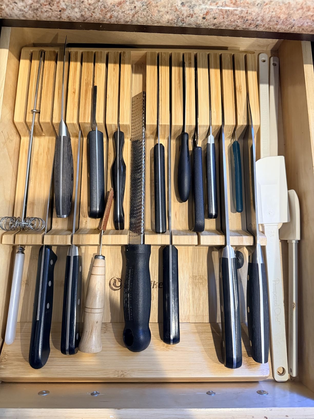 Utoplike In-drawer Knife Block Bamboo Kitchen Knife Drawer Organizer Large, handle Steak knife Holder without Knives, Fit for 16 Knife and 1 Sharpening Steel (Knives & Sharpening Not Included) customer photo 2
