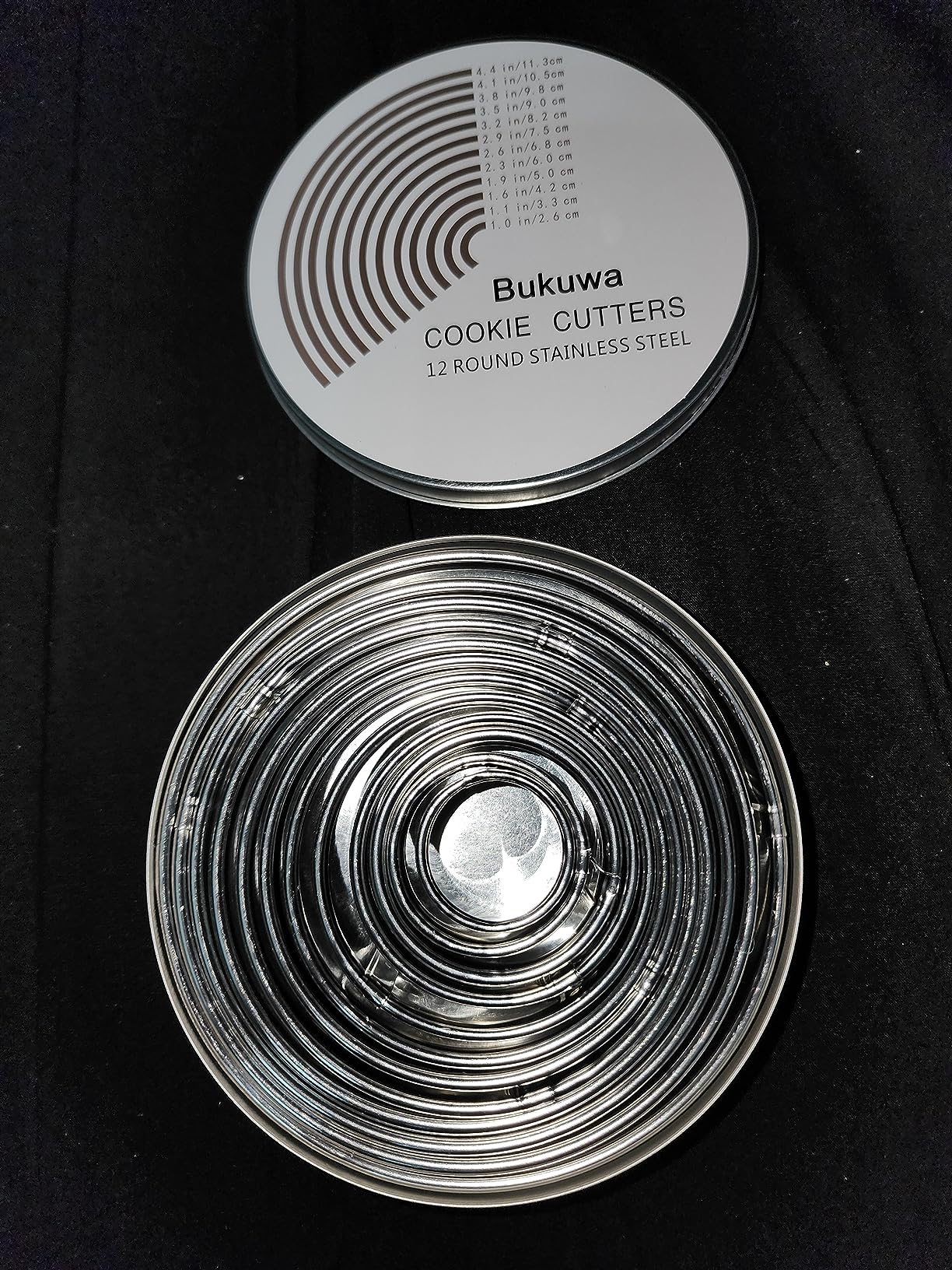 12 Pieces Round Cookie Biscuit Cutter Set, Graduated Circle Pastry Cutters, 18/8 Stainless Steel Cookie Cutters and Donut Cutter Ring Molds customer photo 1