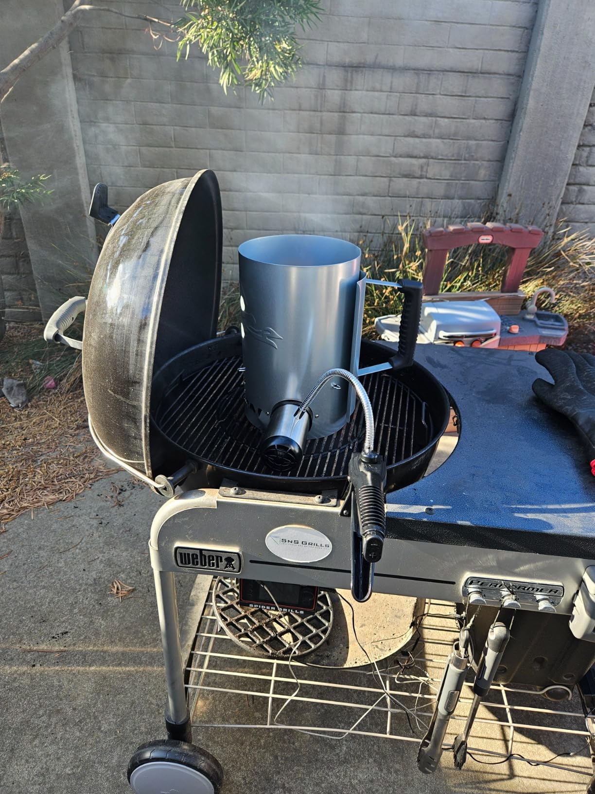 BBQ Dragon Chimney of Insanity XL Charcoal Starter - Field & Stream Best Overall Charcoal Chimney - Largest Charcoal Chimney Available - Ready-to-Cook Coals in About 3 Minutes with BBQ Dragon Fan customer photo 1