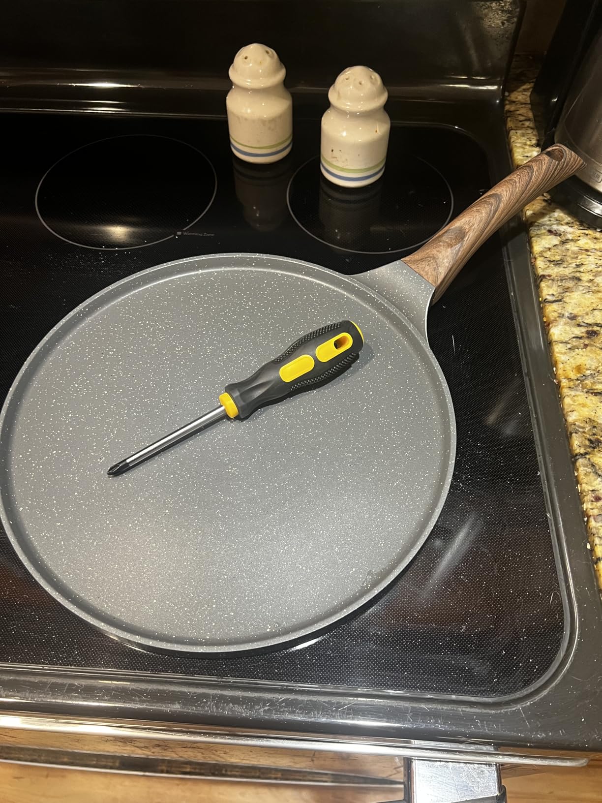 SENSARTE 10 Inch Nonstick Crepe Pan Granite Coating Pancake Pan Gray | Swiss Granite Coating Dosa Pan Pancake Flat Skillet Tawa Griddle with Stay-Cool Handle, Induction Compatible customer photo 1