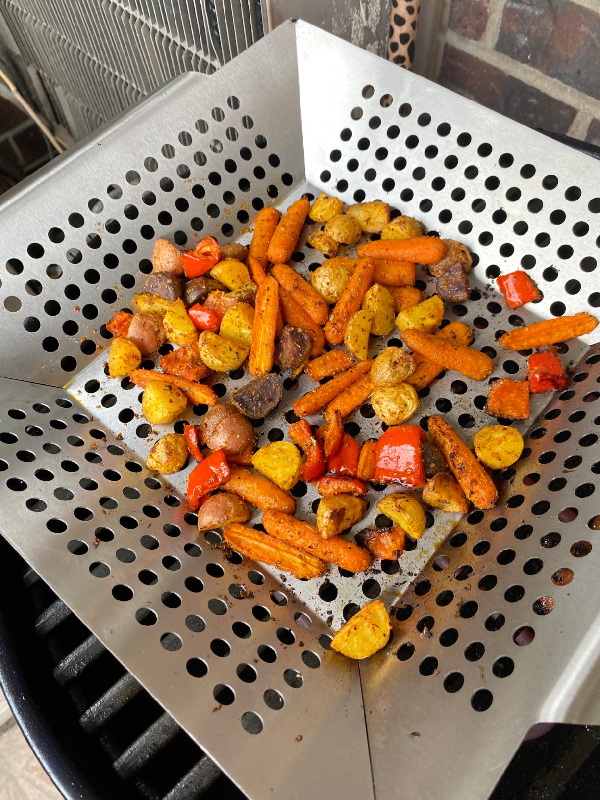 JY COOKMENT Grill Basket - Stainless Steel Grilling Basket for Indoor and Outdoor Use, Heavy Duty Vegetables Grill Basket for Veggies and Kabob, Dishwasher Safe customer photo 1