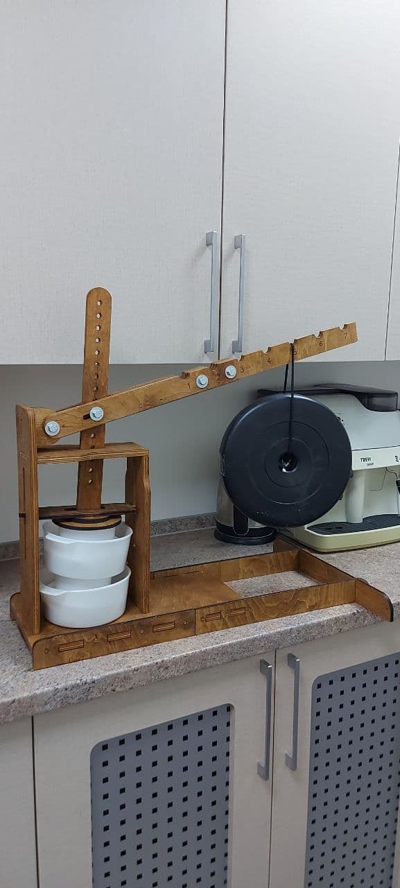 Dutch Wooden Cheese Press - Cheese Making Kit (Wooden Cheese Press with Lever and 2 Cheese Molds 1.2L) - Cheese Press for Home Cheese Making pressure up to 200 lbs customer photo 1