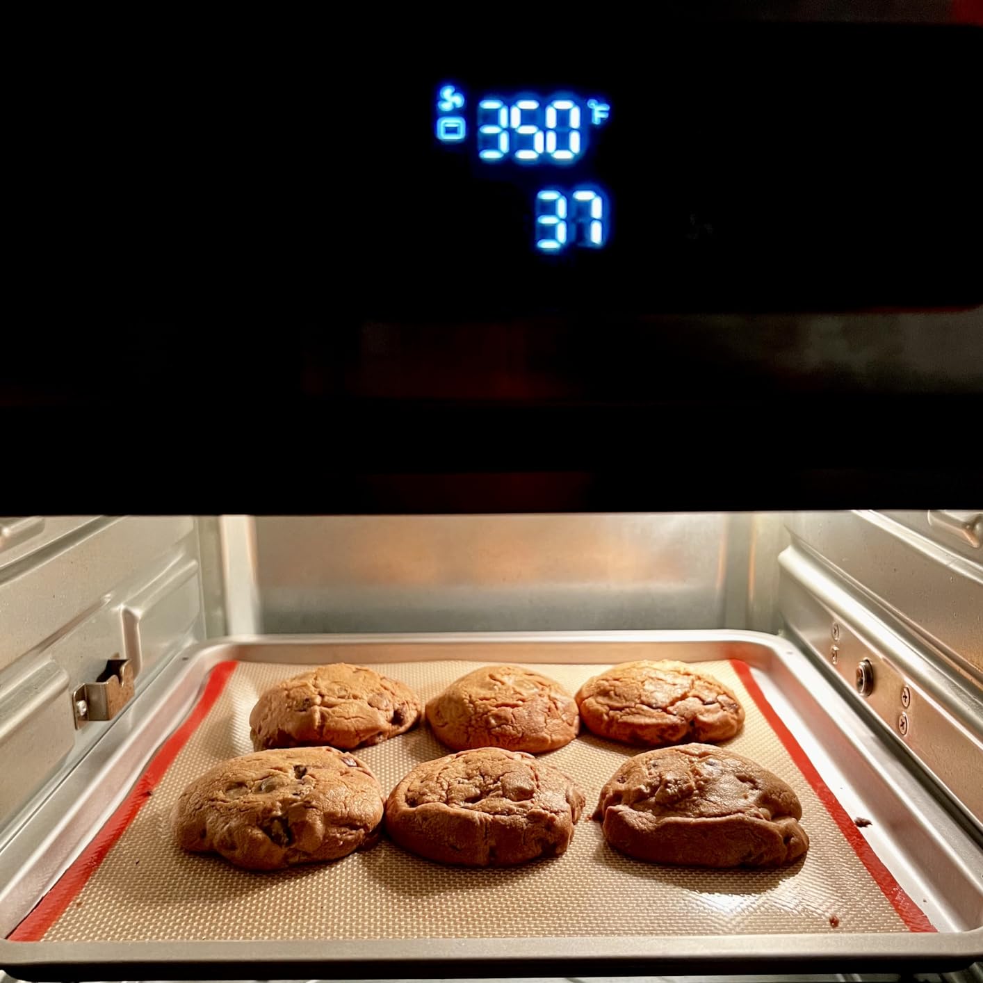 Emeril Lagasse Extra Large French Door Air Fryer Toaster Oven Combo, 24 Cooking Functions and Digital Controls, 7 Accessories Included, Stainless Steel Finish, 26QT Capacity customer photo 2