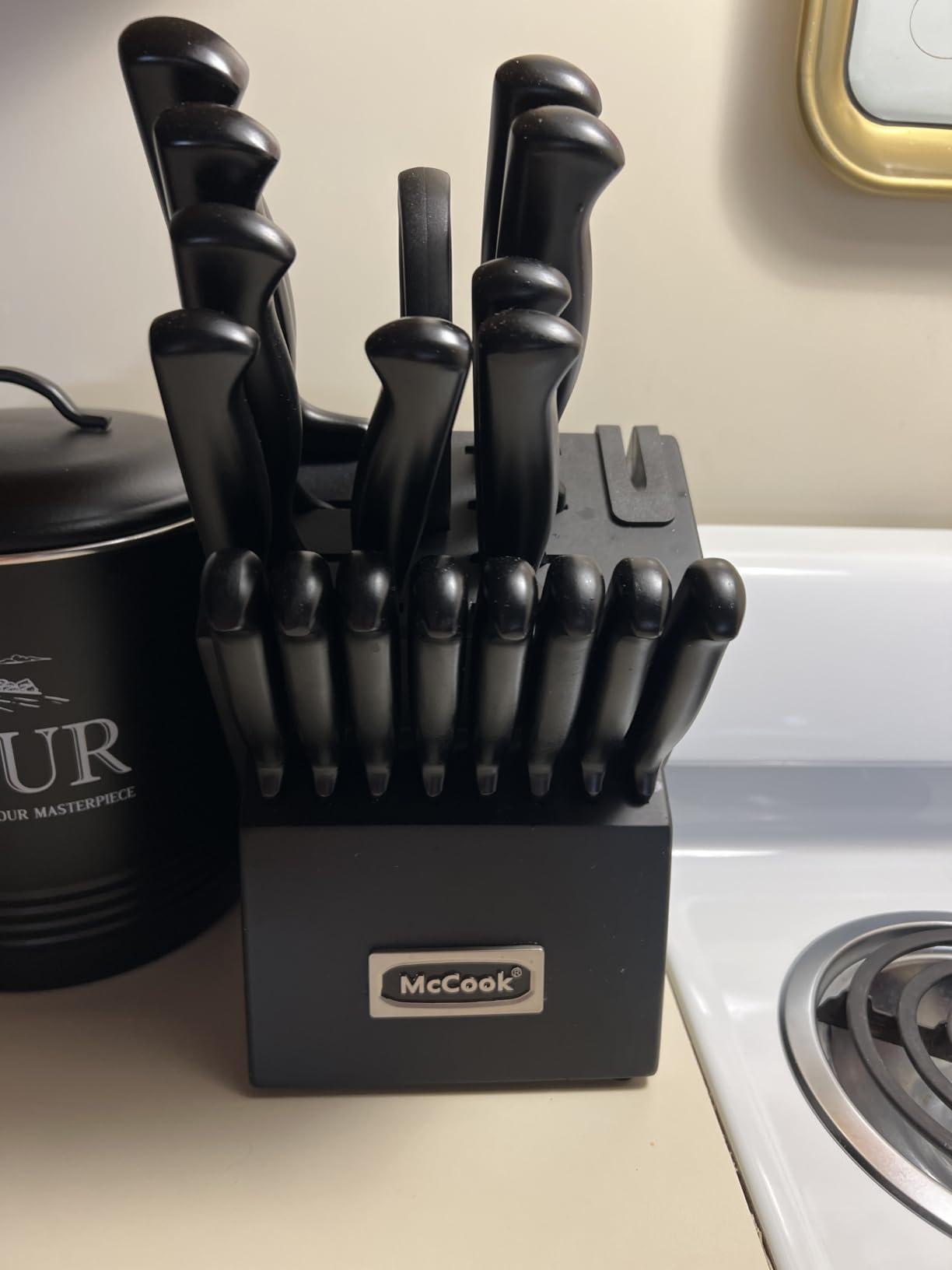 McCook German Stainless Steel Knife Block Set with Built-in Sharpener, 15-Piece, Razor Sharp, Restaurant Grade customer photo 1