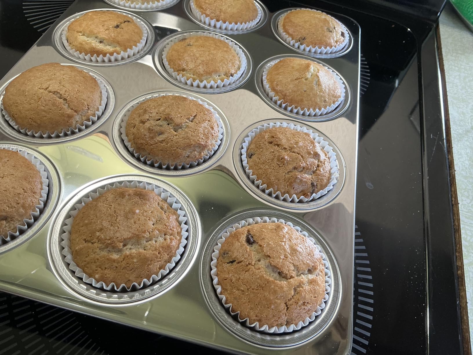 TeamFar 12-Cup Muffin Pan, Stainless Steel Muffin Tin Metal Cupcake Baking Pan for Oven, Non Toxic customer photo 1