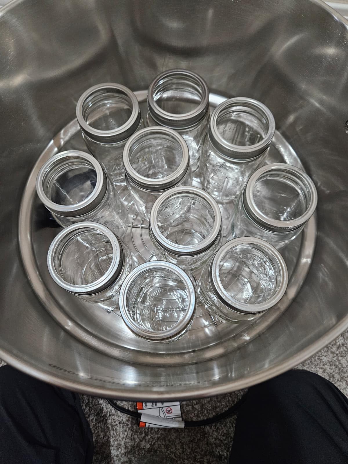 Ball EasyCanner Electric Water Bath Canner, 21-Quart Capacity, Automated Heating, Multicooker & Steamer Functionality customer photo 2
