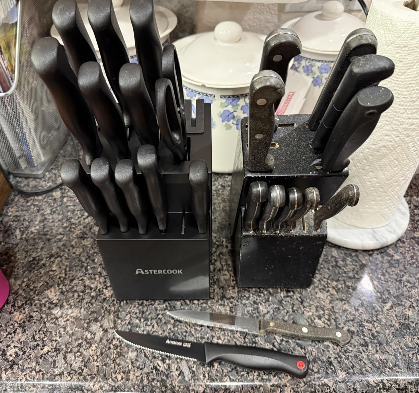 Astercook 15 Pieces Knife Sets for Kitchen with Block, Dishwasher Safe, Built-in Sharpener, German Stainless Steel customer photo 2