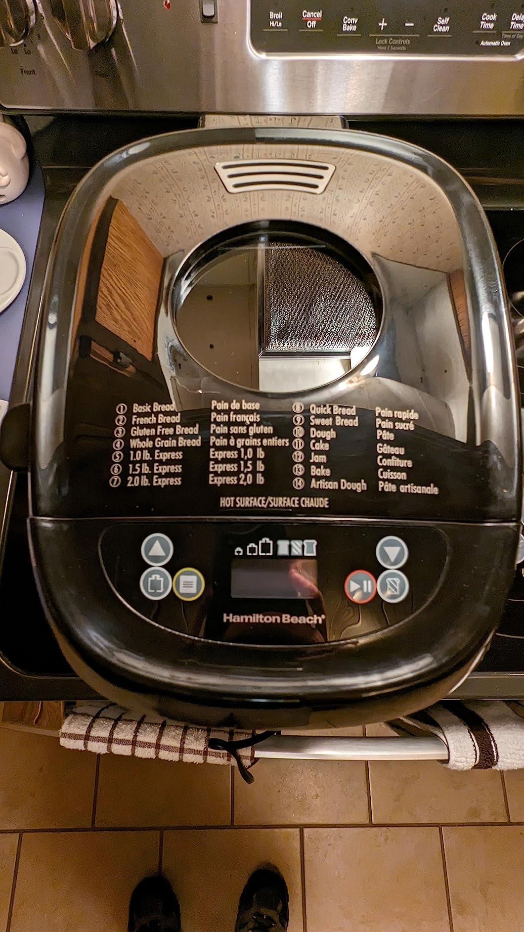 Hamilton Beach Digital Bread Maker Machine With Delay Start | 2 lbs Loaf Capacity | 14 Programmable Settings Including Artisan and Gluten-Free | White & Stainless Steel | 29987MN customer photo 1