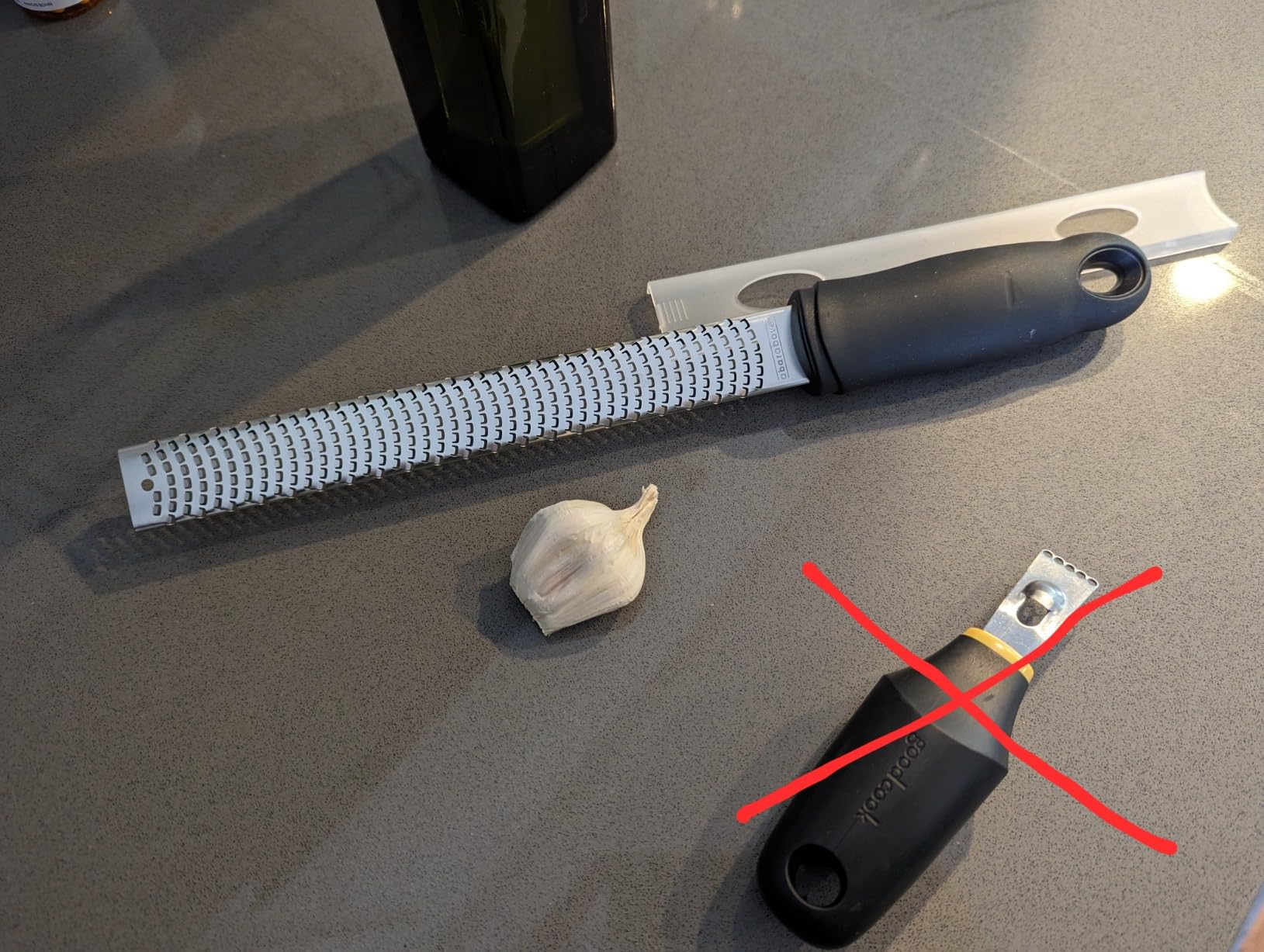 A Bar Above Lemon Zester and Cheese Grater, Professional 12 Inch Stainless Steel Hand Grater for Citrus, Parmesan, Ginger, Chocolate, Ergonomic Handle, Dishwasher Safe, Perfect Kitchen Gadget, Black customer photo 2