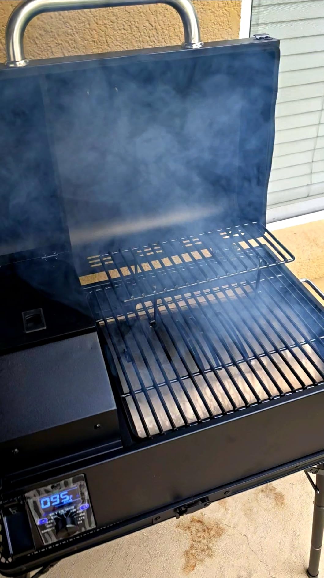 Pit Boss 150 Wood Pellet Grill & Smoker with Flame Broiler, 256-Sq. In. Cooking Space, 180°F to 500°F Temperature Range, 7 lb. Pellet Hopper, for Tailgating, Camping, or Travel, Black customer photo 2