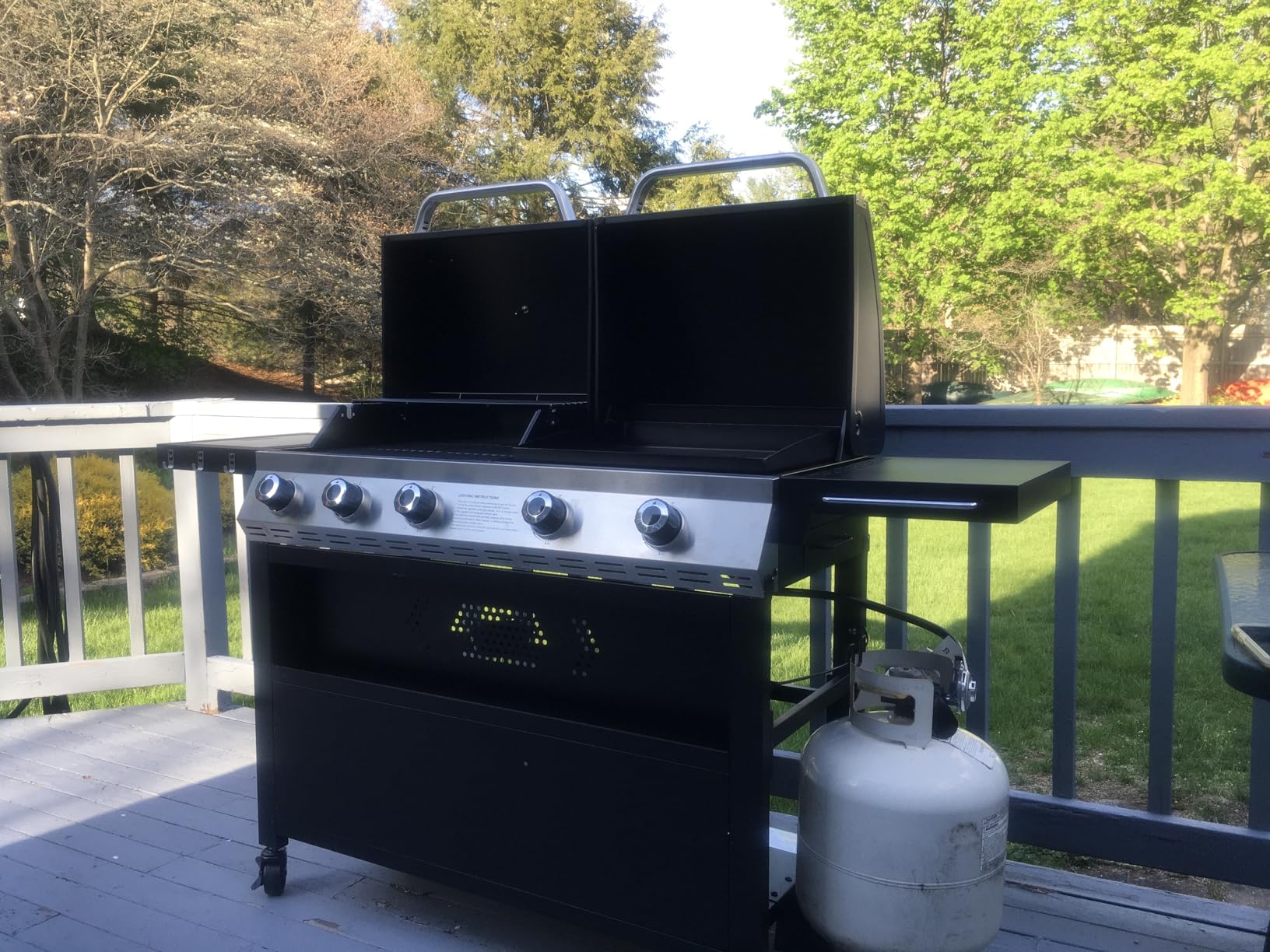 Propane Gas Grill and Griddle Combo with Porcelain-Enameled Cast Iron Grates, Dual Outdoor BBQ Grill with Flat Top Griddle for Barbecue, 696 SQ.IN. Cooking Area customer photo 1
