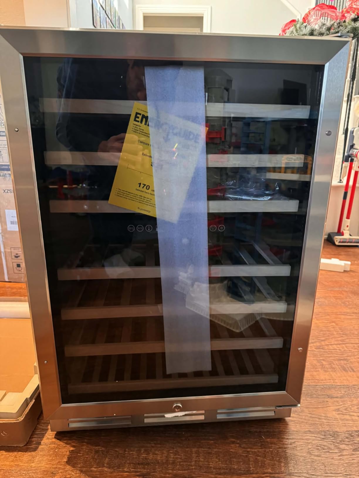 Icyglee 15 Inch Dual Zone Wine Fridge, 30 Bottles Under Counter Wine Cooler Refrigerator with Double-Layer Glass Door for Home Office Bar, Built-in Wine Refrigerator with security lock, 40-65°F customer photo 2