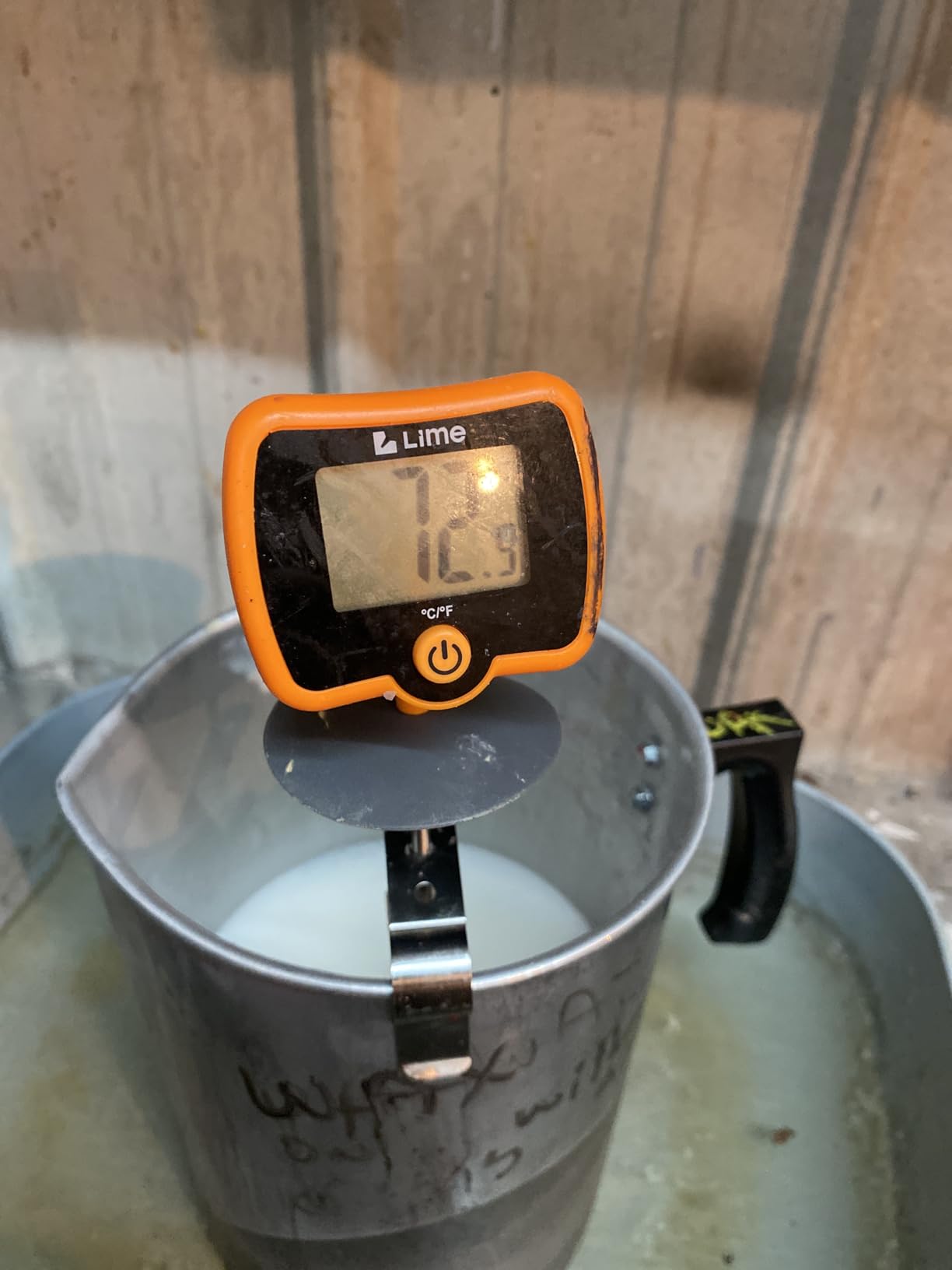 Digital Candy Thermometer with Pot Clip, 10