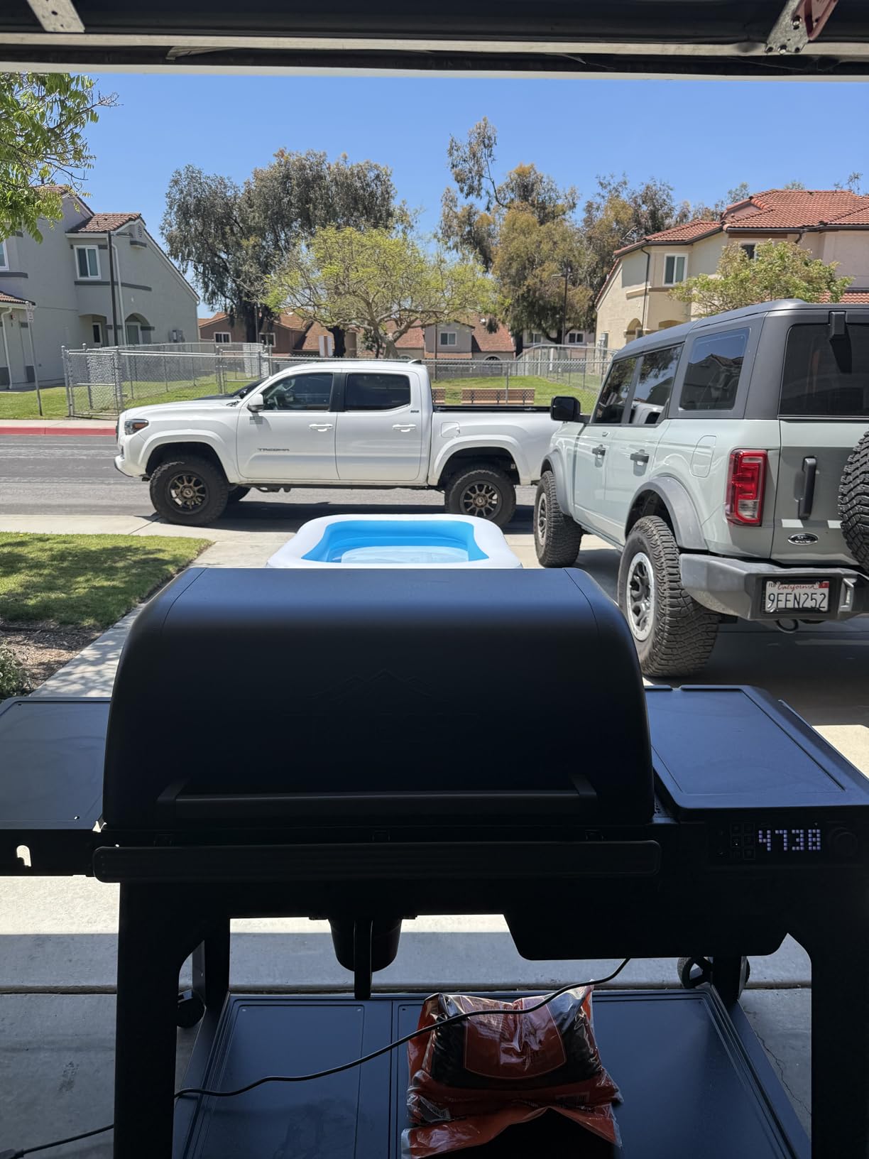 Traeger Grills Woodridge Pro Electric Wood Pellet Grill and Smoker, 970 Sq. In., Wi-FIRE Technology, Super Smoke Mode customer photo 1