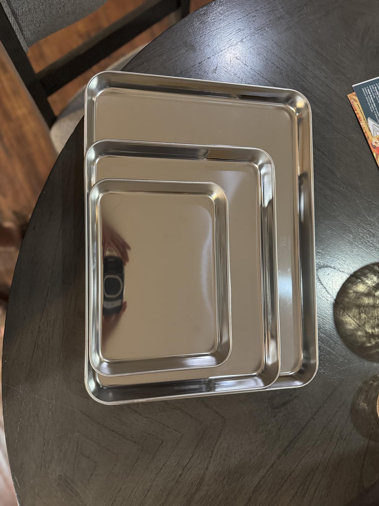 Baker's Signature Stainless Steel Cookie Sheet Pan, Stainless Steel Baking Sheet Set of 3, Mirror Finish, Non-Stick, Rust Resistant, BPA Free, Dishwasher Safe, 9/12/16 Inch customer photo 1