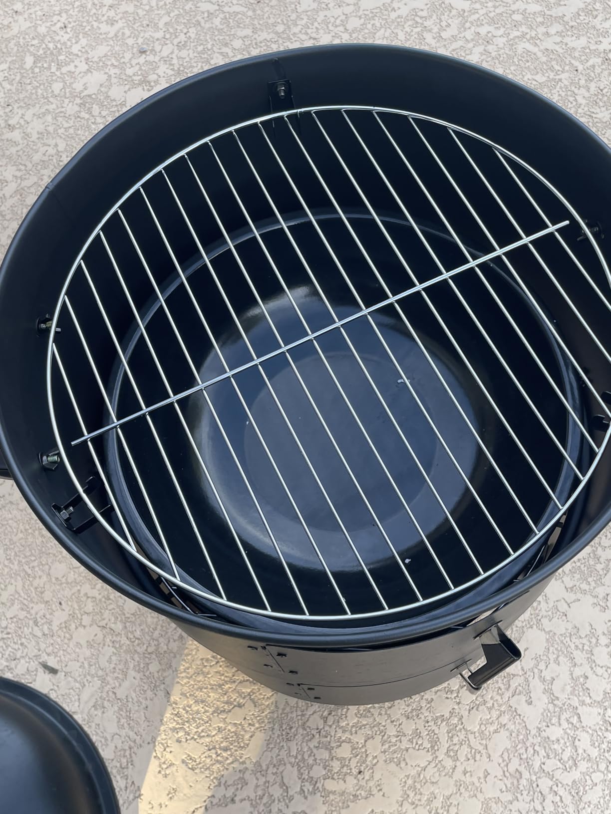Amazon Basics 16 inch Vertical Charcoal Outdoor Smoker, BBQ Grill, with Built-in Thermometer, 2-Layer Design, Adjustable Air Supply Control, Black customer photo 2
