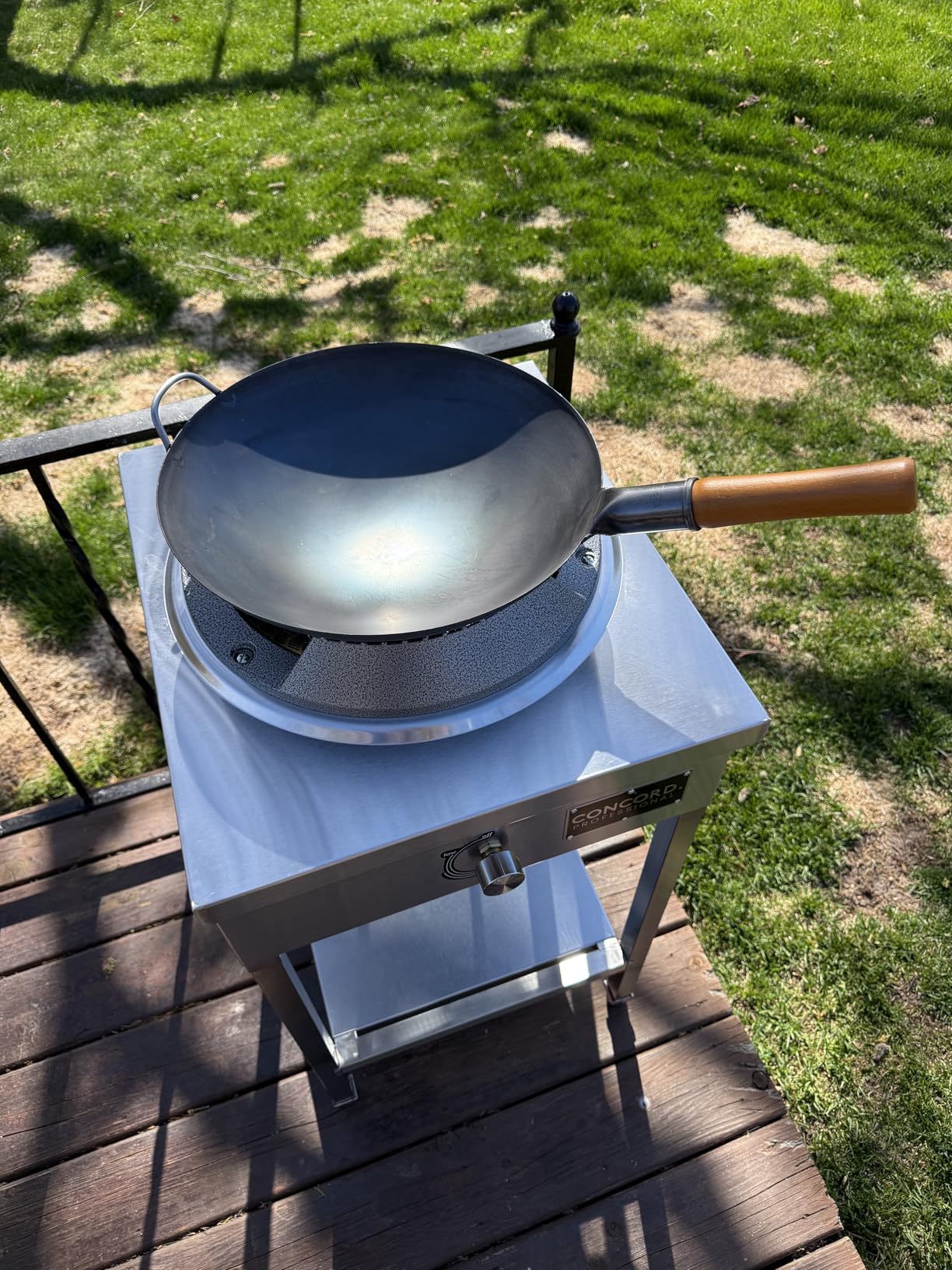 Concord Professional Vortex Burner Stainless Steel Commercial Wok Range Single Burner Outdoor Propane Stove. Great for Stir Fry, Outdoor Kitchen, Asian Cuisine customer photo 2