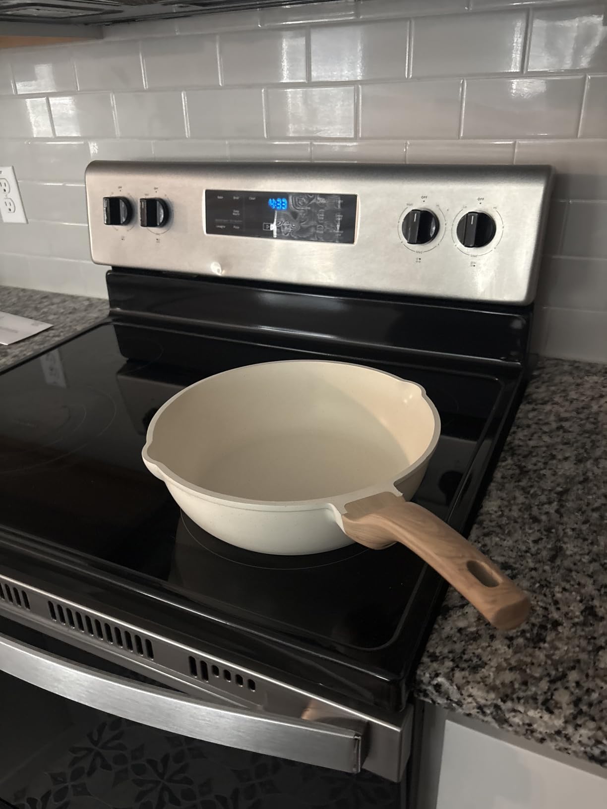 CAROTE 21-Piece Ceramic Pots and Pans Cookware Set, Non Stick Induction Cook Ware Kitchen Cooking Set Non-Toxic Health, PFAS Free customer photo 2