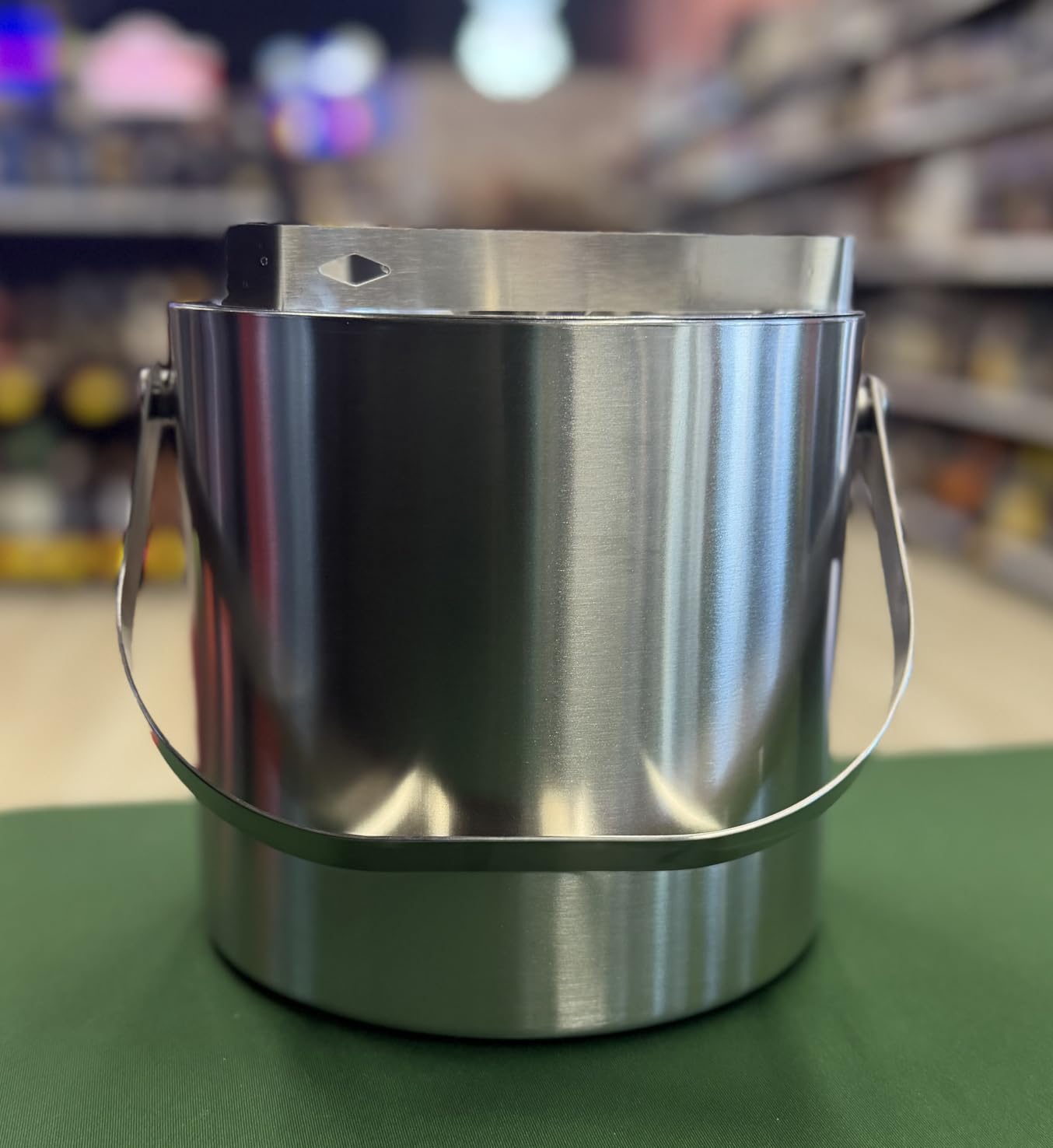 ChefBee Stainless Steel Ice Bucket - 3L Double-Wall Insulated Ice Buckets for Parties with Lid & Tongs, Large Champagne Wine Drink Container Holder, Ideal for Freezer Cocktail Home Bar Accessories customer photo 1